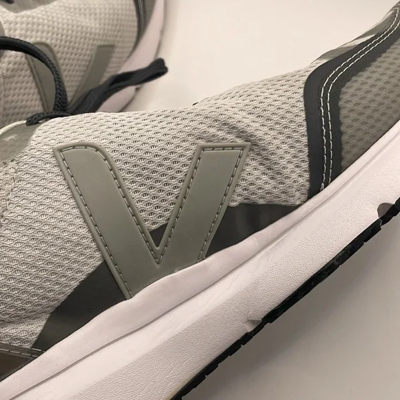 Veja - CONDOR 2 ALVEOMESH Athletic Shoes - Grey White - 42 or 9 - Picture 9 of 14